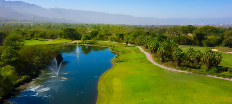 Golf en Grand Velas Riviera Nayarit, México